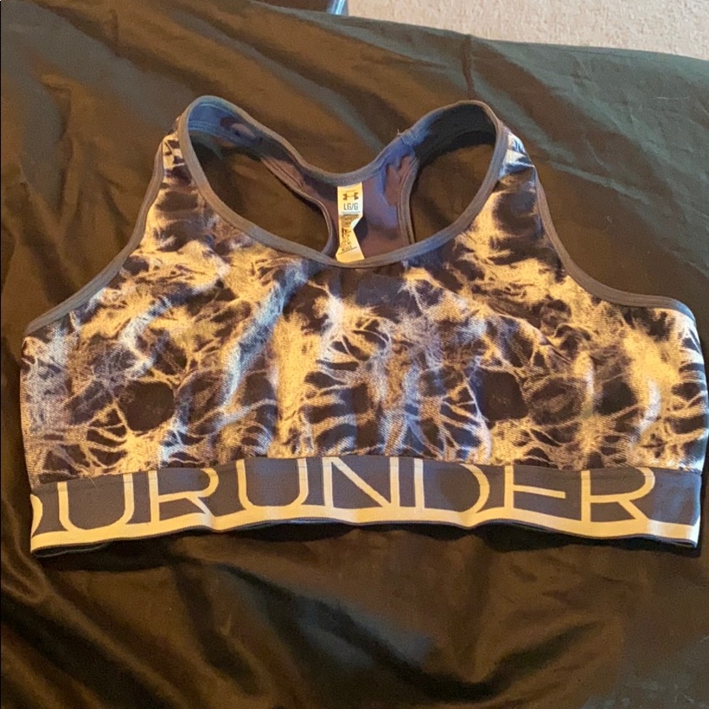 Women’s sports bra